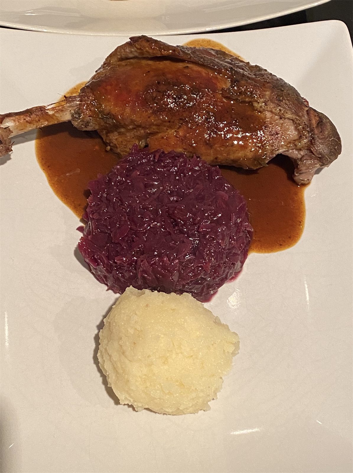 Entenkeule mit Rotkohl